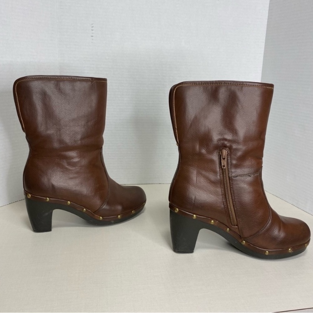 American Eagle - Chestnut Brown Short Boot - Size 6.5 - Picture 9 of 14